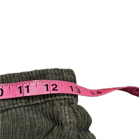 Reformation Alyssa High Rise Wide Leg Corduroy Pants Size 25 Green - Picture 7 of 9